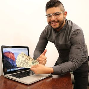 Meet your Posher, Carlos